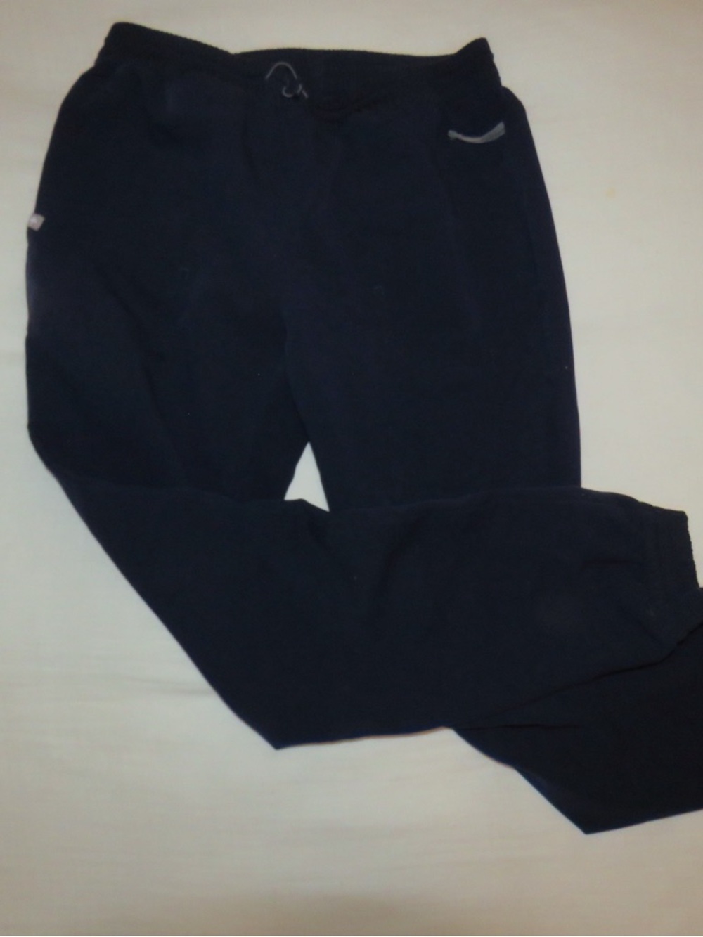 Figs Woman’s Navy Blue Jogger Scrub Set